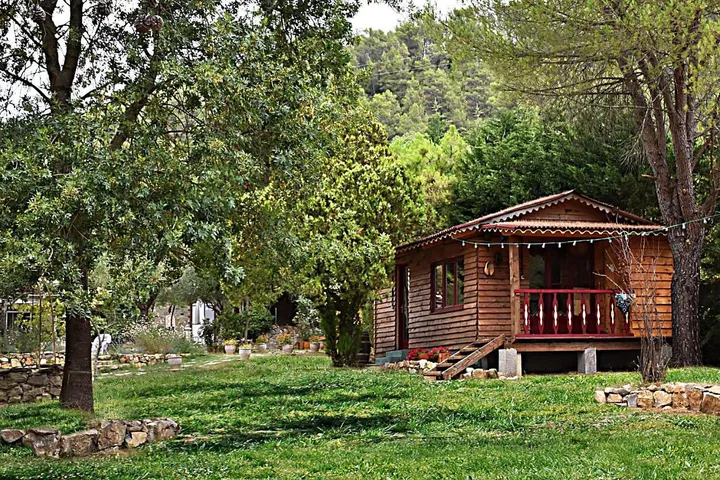 Casa rural para 4 personas, con jacuzzi además de piscina y balcón - 1