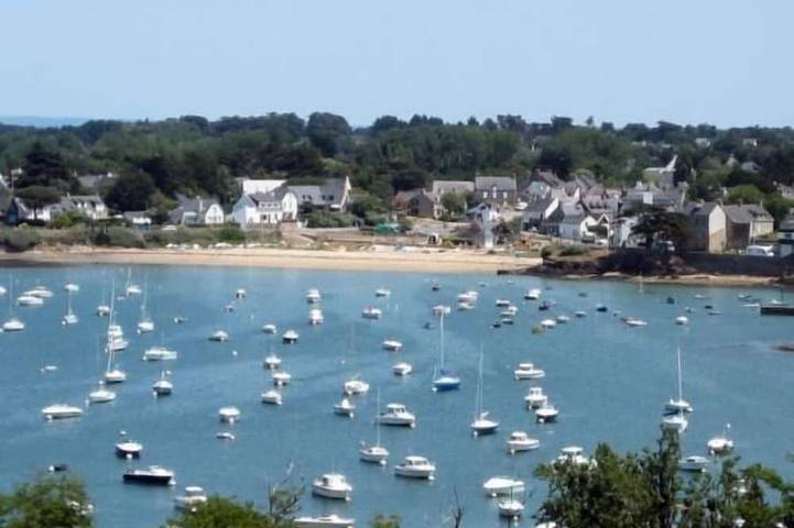 Gîte pour 12 personnes, avec terrasse et jardin