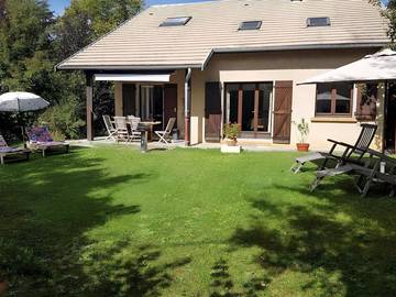 Gîte pour 7 personnes, avec terrasse et jardin à Gap