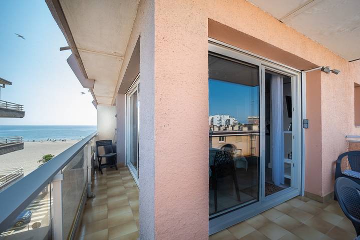 Gîte pour 4 personnes, avec balcon dans Canet-Plage