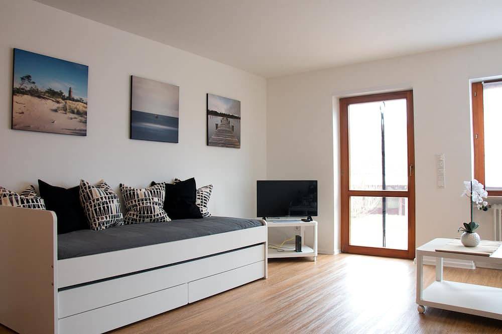 Ganze Wohnung, Moderne 2 Zimmer Ferienwohnung, ca. 70qm mit Terrasse und Garten, Wifi in Mühlhausen-Ehingen, Hegau