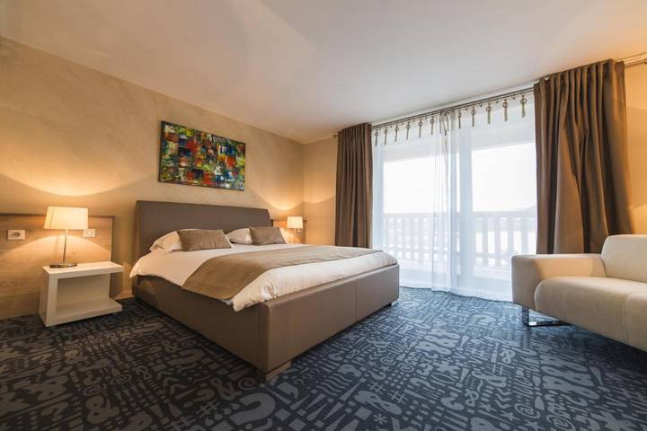 Hôtel pour 4 personnes, avec jacuzzi ainsi que sauna et terrasse à Dorlisheim - 3