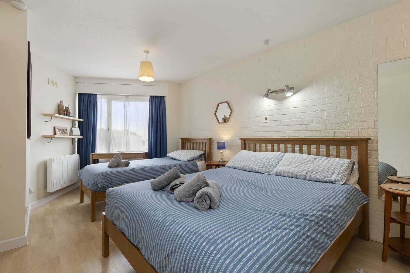 Entire apartment, St Mary's Seaview - In Town Walls, Close to Beach in Tenby, Pembrokeshire
