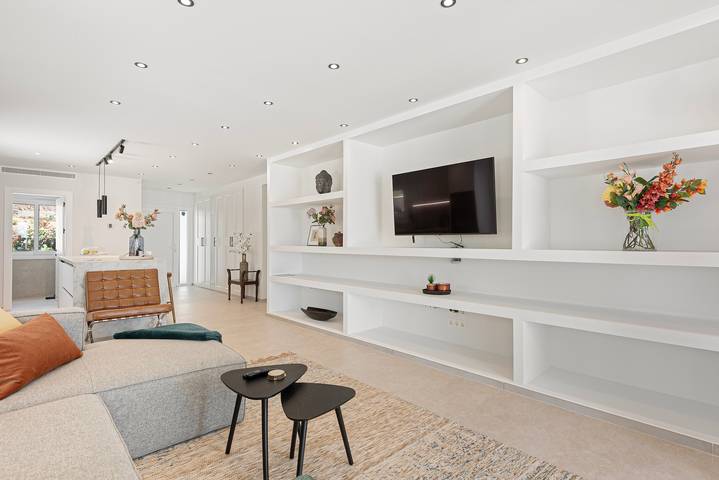 Villa 'Clery Algarrobo' mit Meerblick, WLAN und Klimaanlage in Arenas, Costa del Sol
