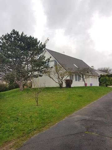 Maison d’hôte pour 2 personnes, avec terrasse ainsi que vue et jardin à Saint-Witz