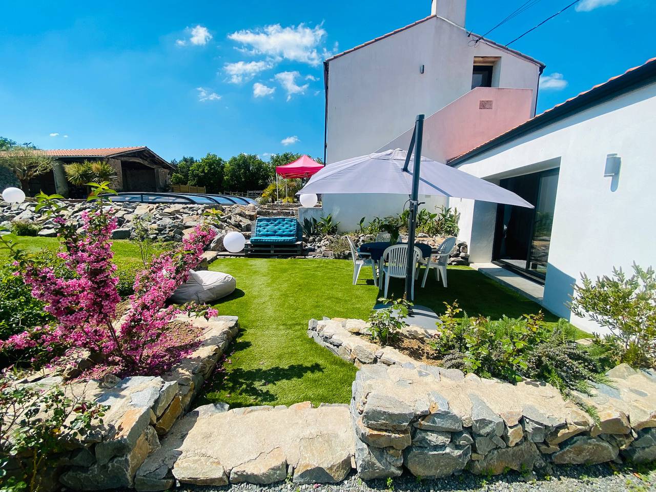 Gîte « La Cour de la Forêt » con piscina privada, terraza y Wi-Fi in Saint-Mars-de-Coutais, Nantes region