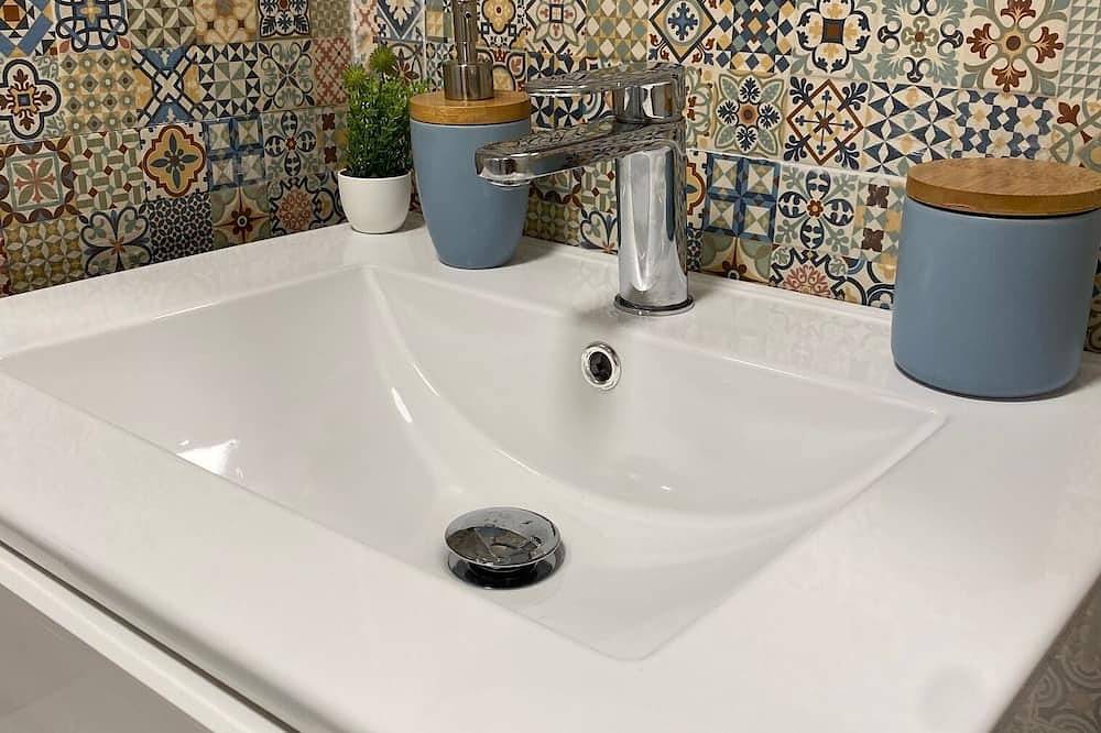 Ganze Wohnung, Sweet Apart T1 - Free Wifi - 4pax c/ Varanda - 150m da Praia in Monte Gordo, Faro Distrikt