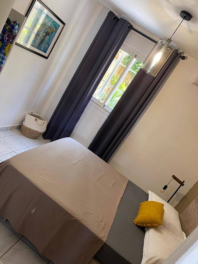 Gîte pour 5 personnes, avec terrasse à Koungou - 3