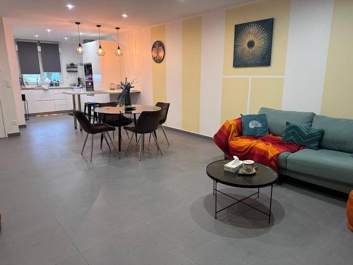 Appartement de vacances pour 4 personnes, avec terrasse ainsi que vue et jardin