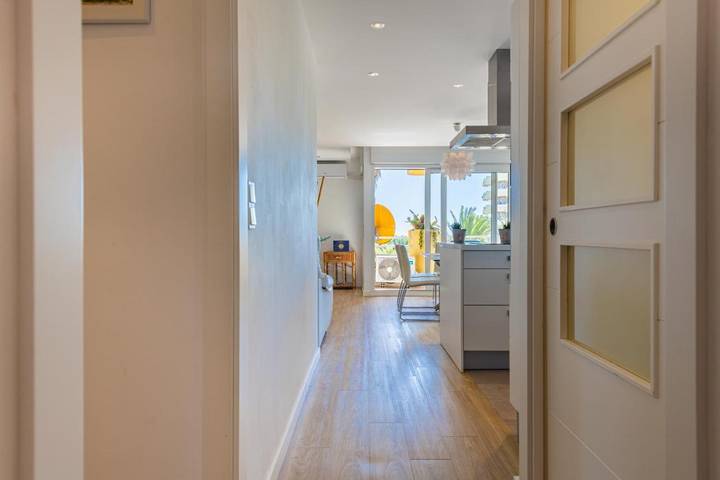 Ferienwohnung für 4 Personen, mit Balkon und Ausblick in Valencia - 2