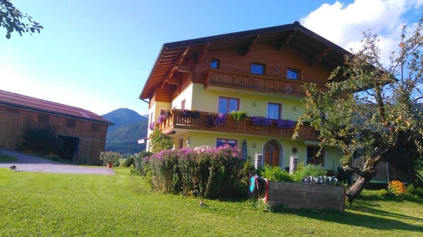 Chalet für 10 Personen, mit Ausblick und Garten in Abtenau