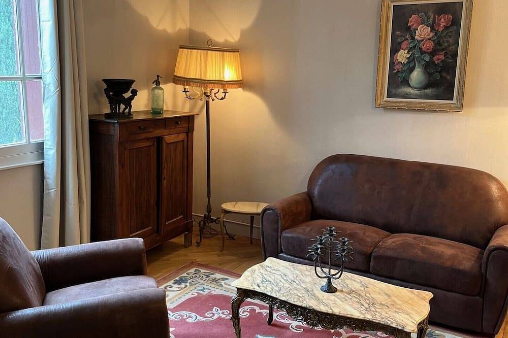 House 2 Bedrooms (4people) in Treignac (19 Corrèze) right in the center of the Village in Treignac, Región de Tulle
