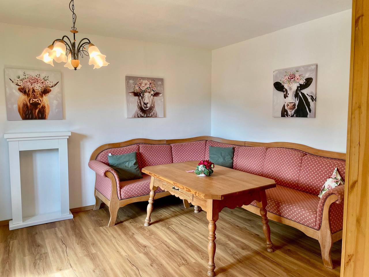 Appartement 'Schmuckkastl' met Privéterras, Gedeelde Tuin en Wi-Fi, foto 6