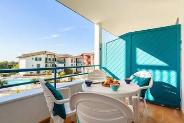 Gîte pour 4 personnes, avec piscine et balcon dans Golf d'Arcangues