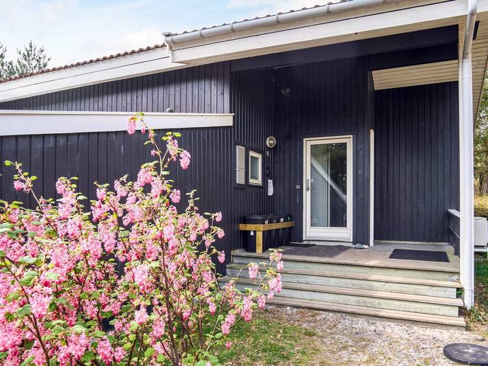 Ferienhaus für 12 Personen, mit Whirlpool und Terrasse sowie Pool und Sauna auf Bornholm - 4
