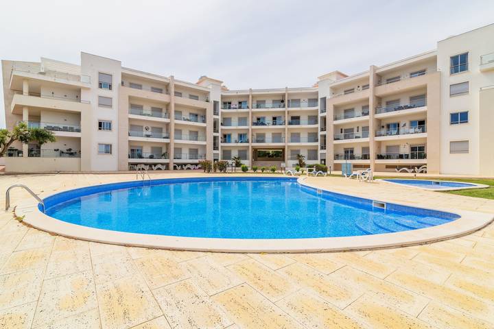 Casa de férias para 4 pessoas, com Varanda e Jardim e ainda Piscina infantil em Albufeira