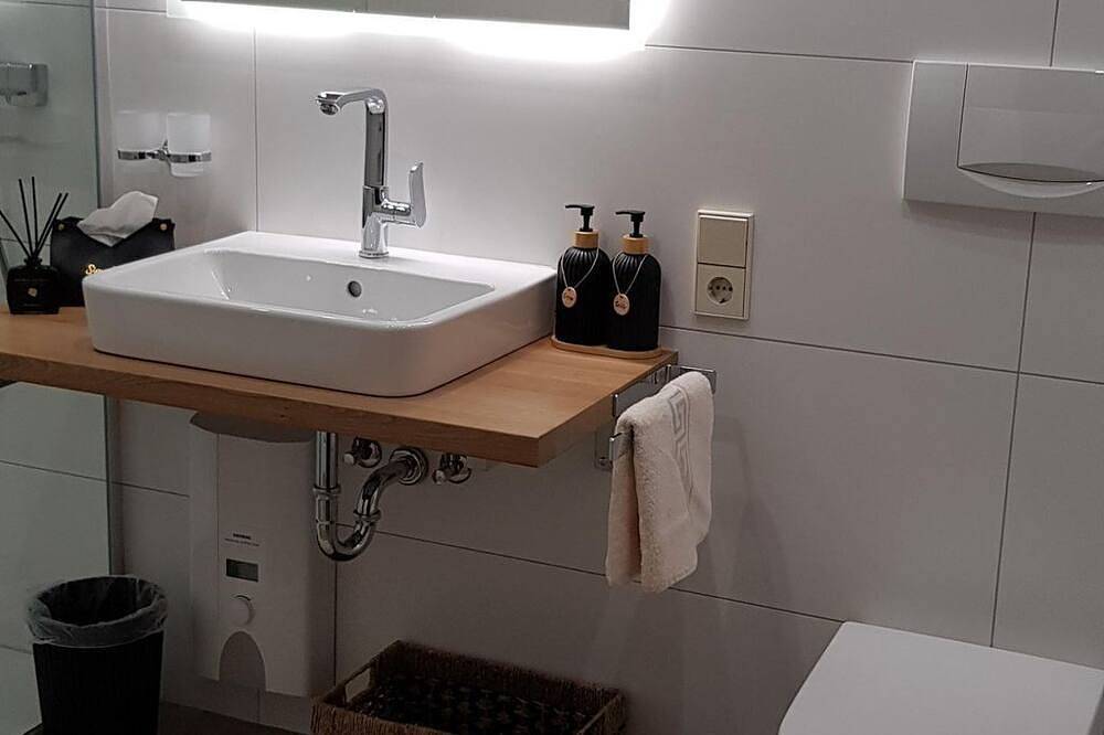 Ganze Wohnung, Ferienwohnung Schwirzheim - Ferienwohnung Schwirzheim mit 1 Schlafzimmer in Lahnstein, Osteifel