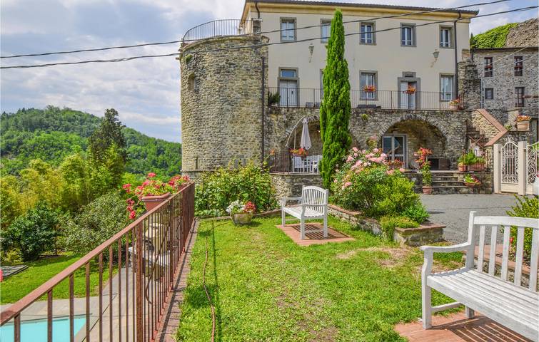 Casa vacanza per 10 persone a Fivizzano