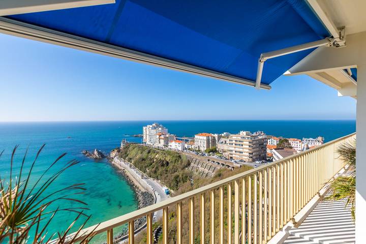 Gîte pour 6 personnes, avec balcon dans Plage de la côte des Basques - 3