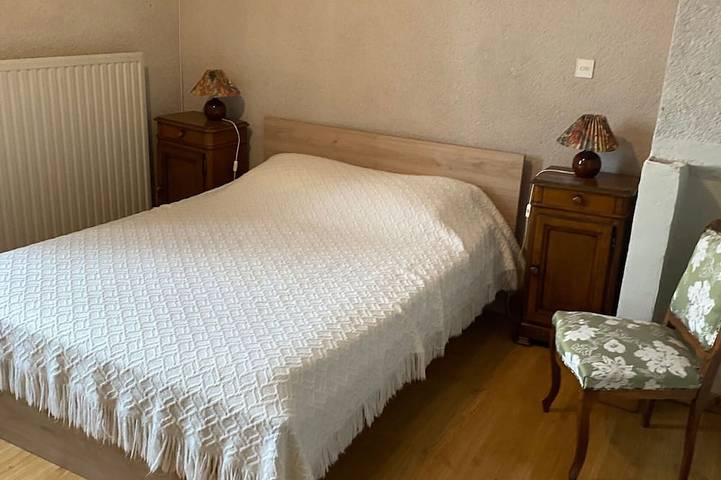 Gîte pour 15 personnes, avec jardin, animaux acceptés dans Montchevrier - 2