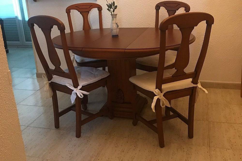 Entire apartment, 3 bedroom apartment 40 meters from the beach in Playa Moncayo, Guardamar del Segura
