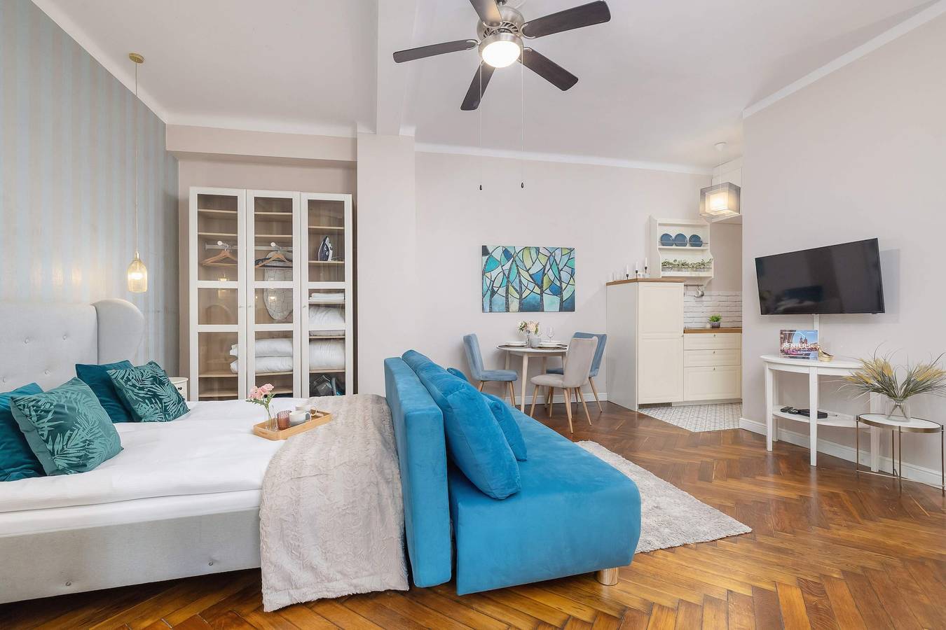 Estudio entero, Paulińska 18 | Krakow | Charming Studio | Air-conditioned | Workspace | Close to Kazimierz in Kazimierz, Cracovia