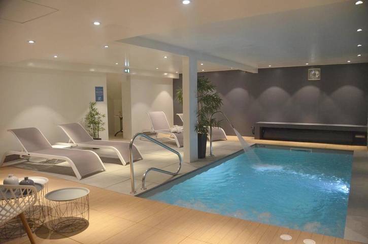 Hôtel pour 4 personnes, avec piscine et jardin ainsi que sauna et jacuzzi dans Petite Plage Saint Trojan Les Bains - 2