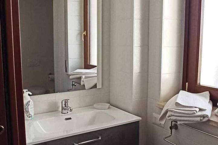 Appartamento intero, Nova Siri marina: Attico vista mare,ampio terrazzo, Wi-Fi. Gite e pesca in barca in Nova Siri, Golfo di Taranto
