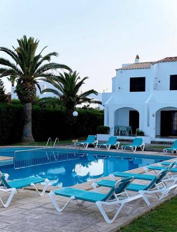 Gîte pour 4 personnes, avec piscine ainsi que jardin et vue dans Son Xoriguer