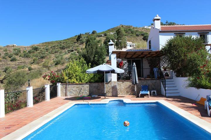 Ferienhaus 'Casa Angelica' mit Meerblick, privatem Pool und Klimaanlage in Cómpeta, Cordillera Penibética