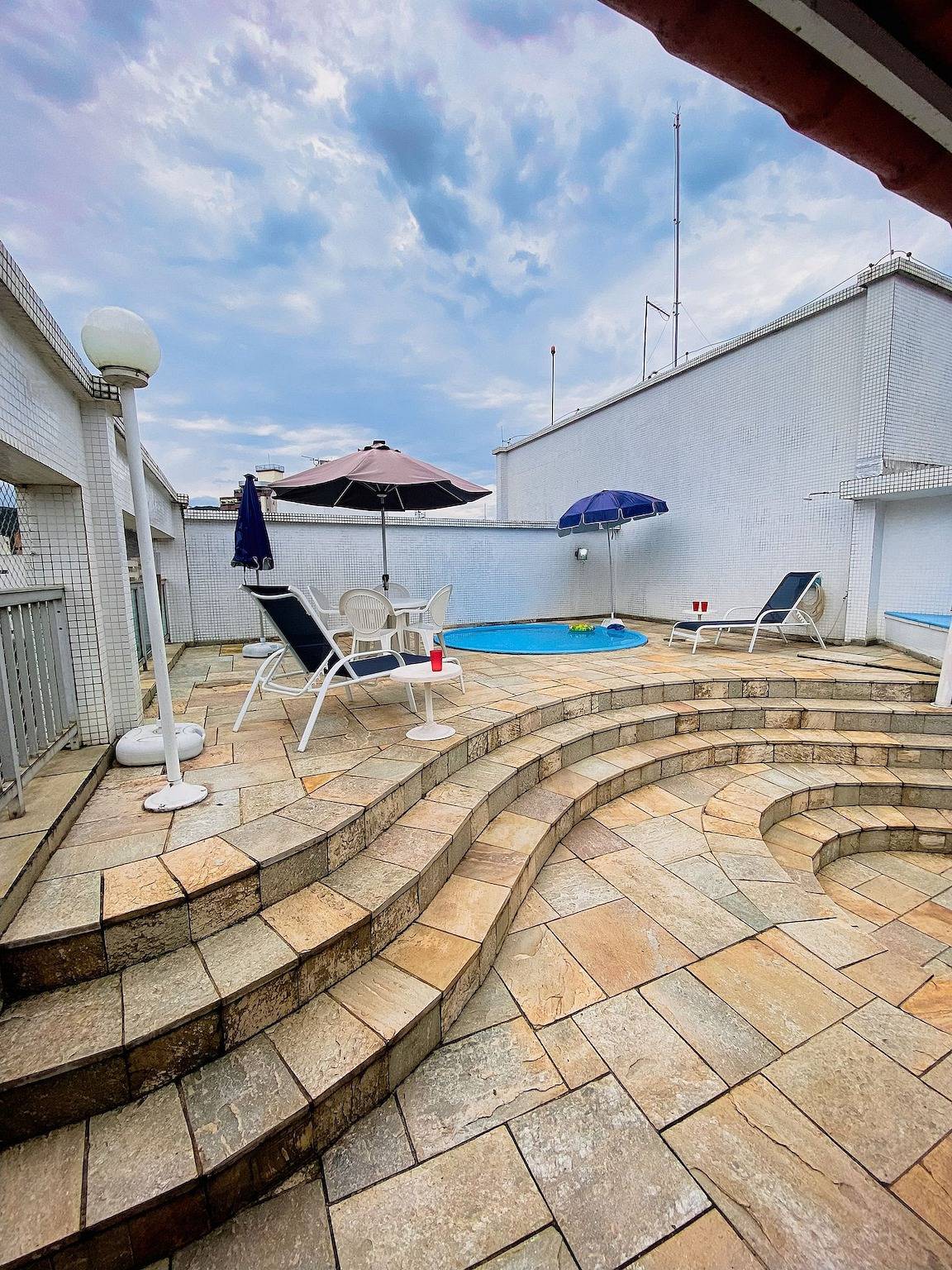 Appartamento intero, Duplex 500m from the Beach – Guarujá in Praia da Enseada (Guarujá), Baixada Santista