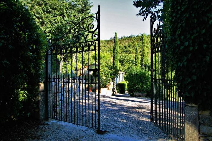 Gîte pour 2 personnes, avec vue ainsi que piscine et jardin à Beaulieu (Largentière) - 4