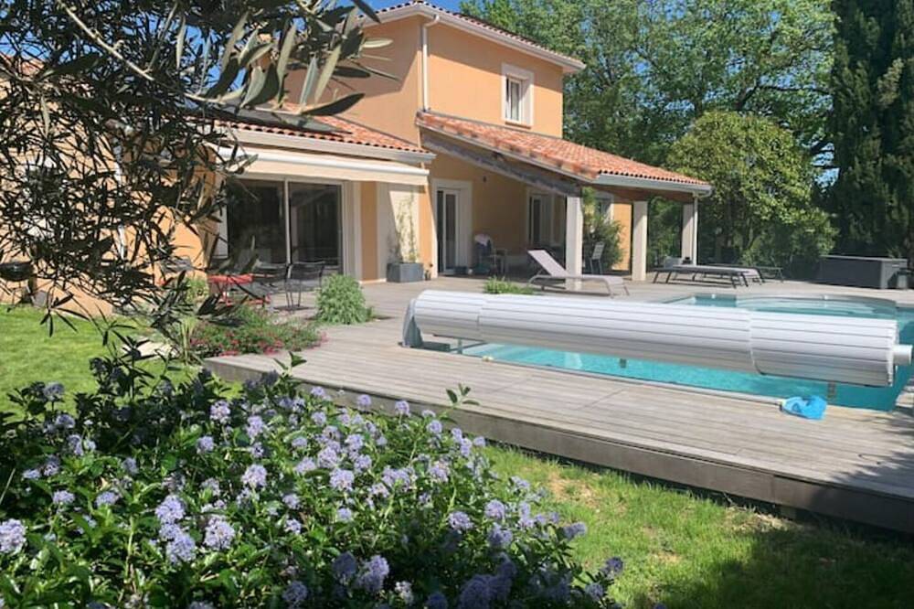 Belle maison familiale avec jardin et piscine in Balma, Toulouse et ses environs