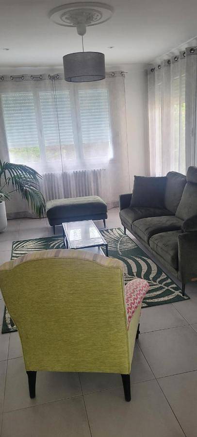 Gîte pour 8 personnes, avec jardin à Mouilleron-le-Captif - 2