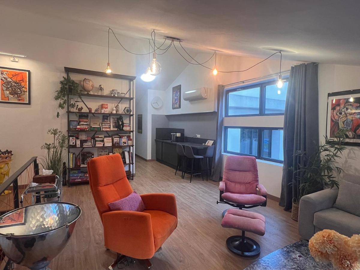 Suite 60m2 au calme à Montélimar parking privé à 2 pas du centre ville in Montélimar, Région de nyons