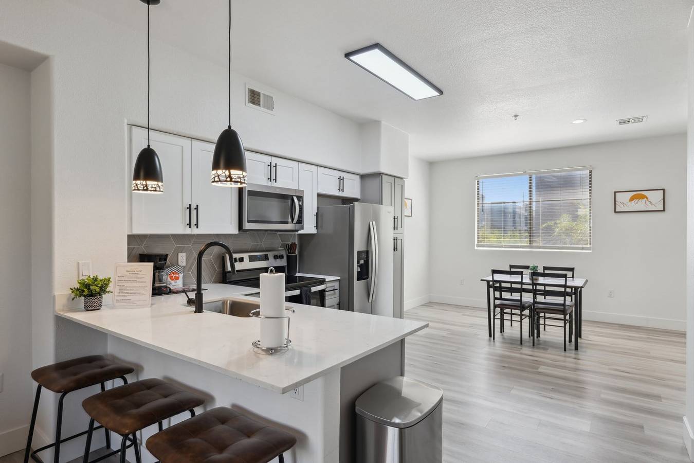 Entire apartment, Cozysuites Glendale  - Westgate w pool  15 in Glendale, Maricopa County
