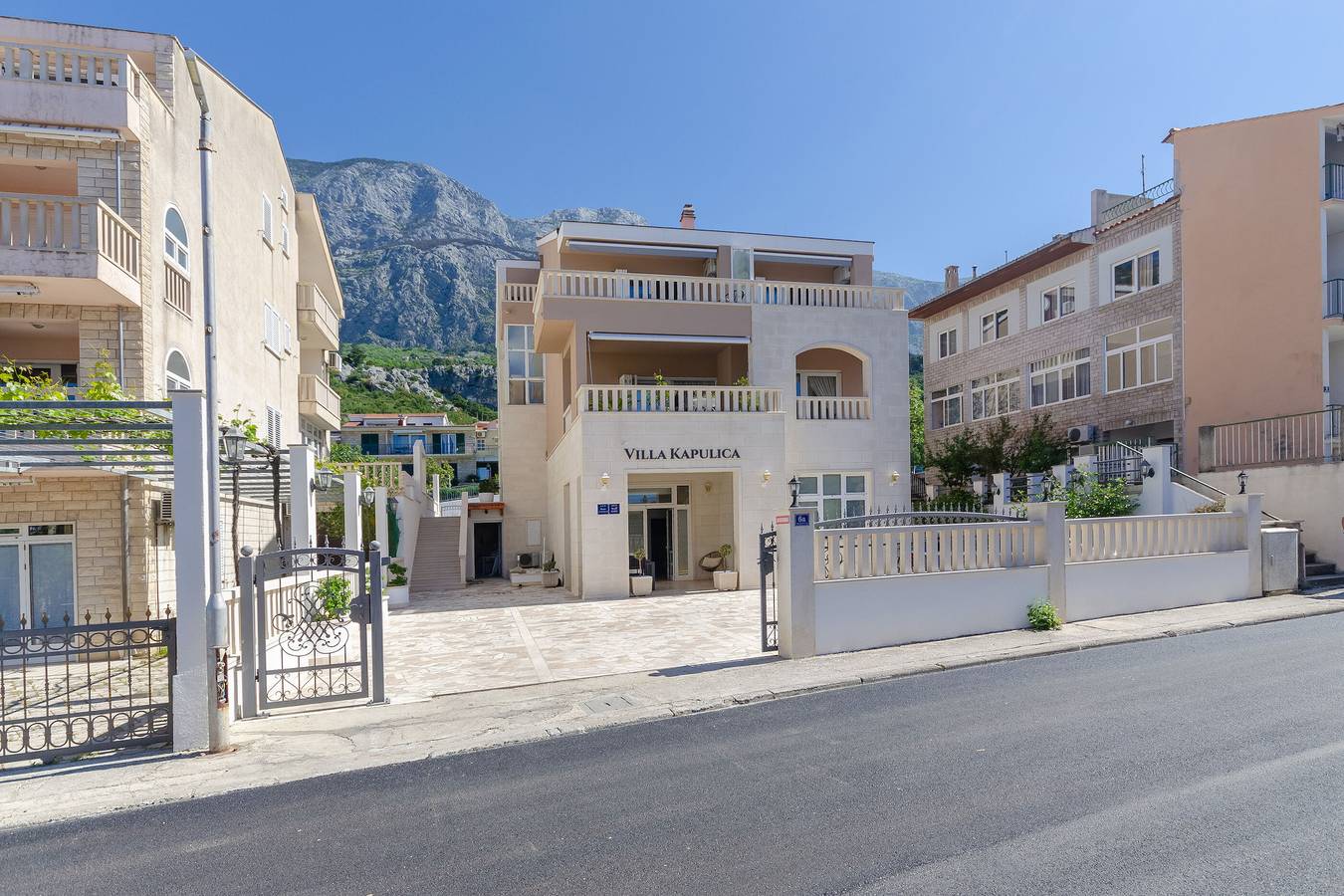 Ganzes Studio, Apartments and Rooms Kapulica in Tucepi, Makarska Riviera