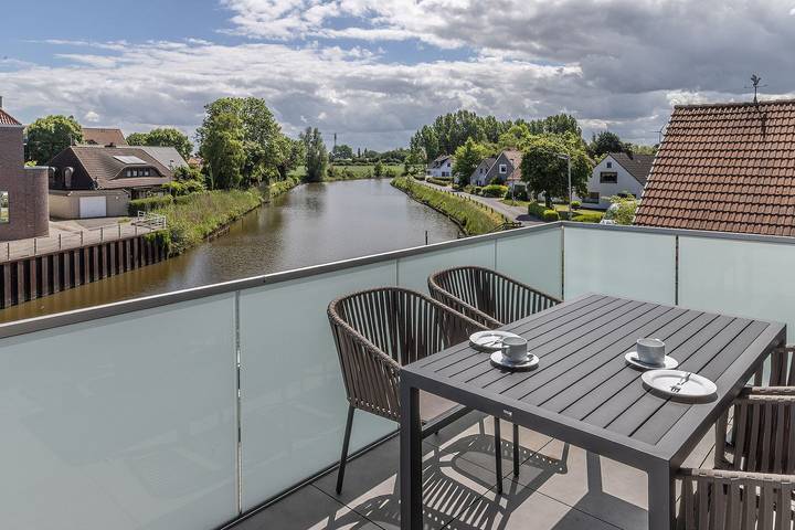 Ferienwohnung für 3 Personen, mit Balkon und Ausblick in Carolinensiel