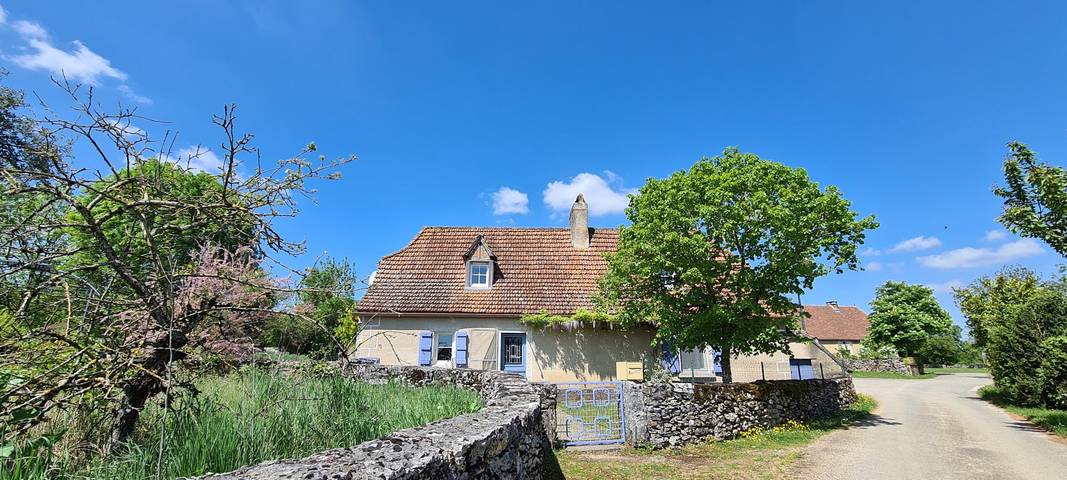Gîte pour 8 personnes, avec jardin, animaux acceptés