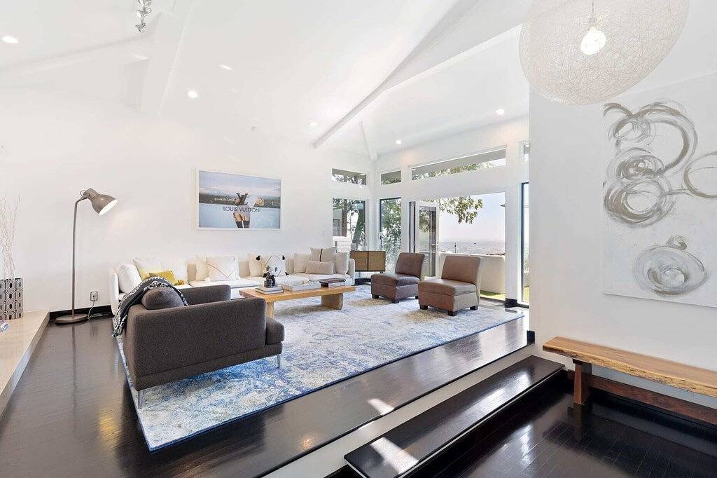 Six Senses by Stay Awhile Villas in Los Angeles, Los Angeles County