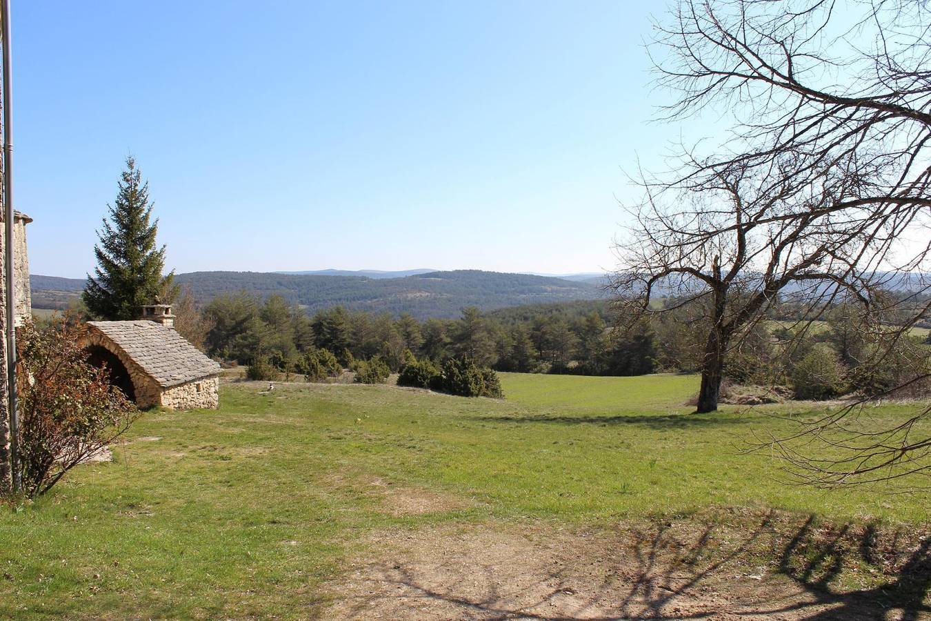 Gîte du Pigeonnier Causse Méjean in Saint-Pierre-des-Tripiers, Parc national des Cévennes