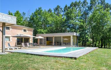 Gîte pour 10 personnes, avec terrasse et piscine à Saint-Rémy (Dordogne)