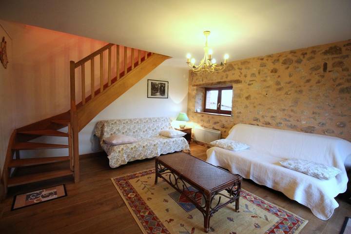 Gîte pour 4 personnes, avec jardin et piscine à Solignac (homonymie) - 4