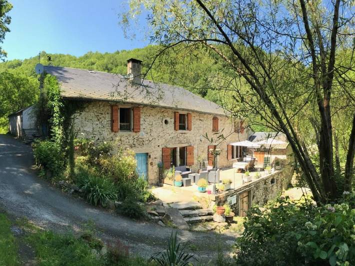 Gîte pour 3 personnes, avec jardin, animaux acceptés à Le Bez