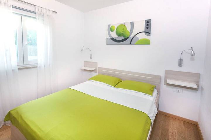 Neues Haus Freeda **** mit Whirlpool, Wifi, 4 Fahrräder im Preis, Grill, Kinderspielplatz in Pula-Medulin, Vintijan