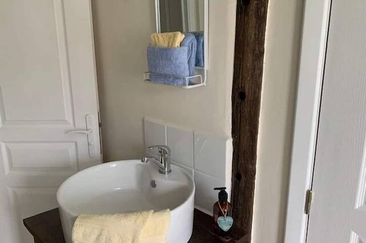 Gîte pour 2 personnes, avec jardin à Ceaucé - 4