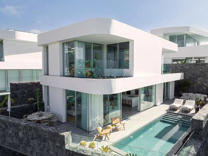 Chalet para 8 personas, con jardín además de piscina y vistas en Sueño Azul