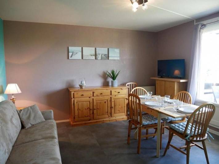 Gîte pour 4 personnes, avec piscine et terrasse, animaux acceptés dans Plage Kerminihy - 2