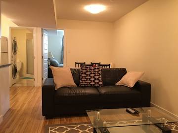 Bed And Breakfasts for 6 Guests in Edmonton, Alberta, Picture 1