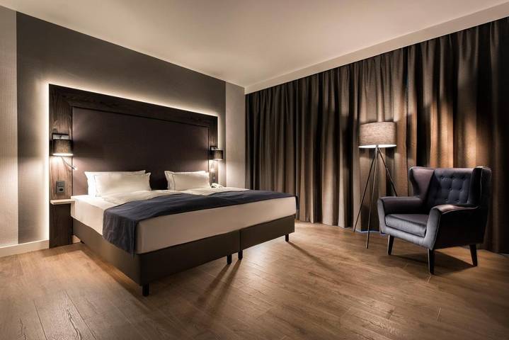 Hotel für 2 Personen, mit Terrasse und Sauna sowie Pool, mit Haustier in Spandau - 2